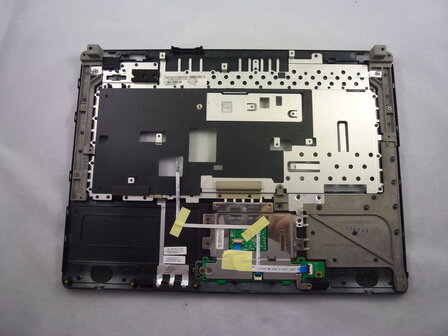 Toshiba Satellite L45 Palmrest