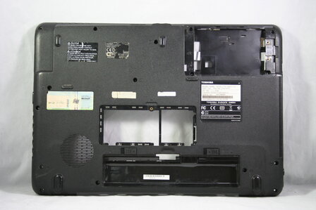 Toshiba Satellite L450D Bottomcase incl. USB poorts