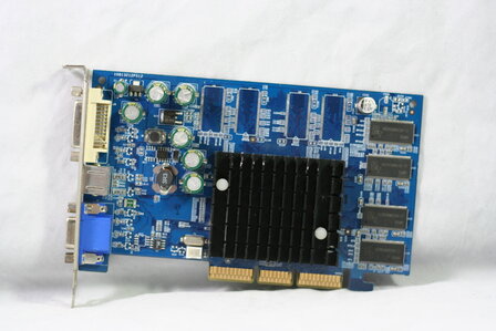 Club3D Nvidia geforce FX5200 Video Card 