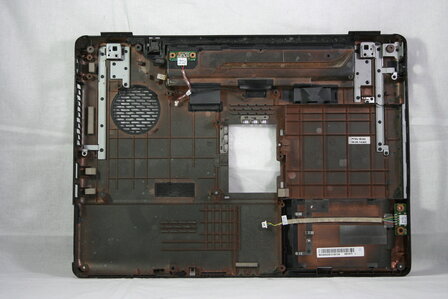 Toshiba Satellite L300 / L300D / L305D Bottomcase 