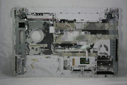 Sony Vaio VPCEL PCG-71C11M Palmrest 