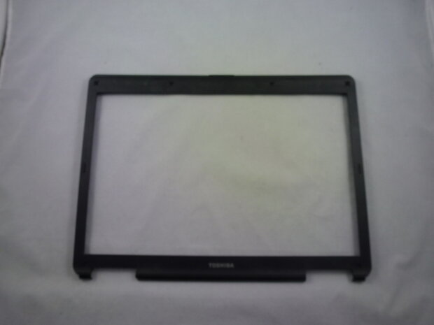 Toshiba Satellite L40 Bezel