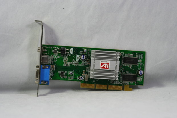 ATi Radeon 9200 SE Video Card 