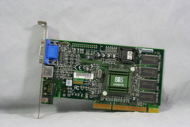 Daimond MultiMedia / SiS 6326DVD Video card 8MB AGP 