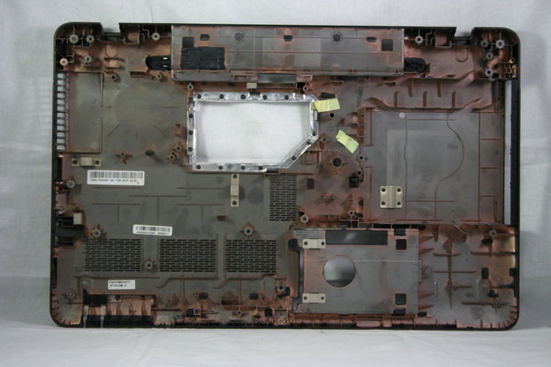 Toshiba Satellite C670 / C670D / C675 / C675D Bottomcase 