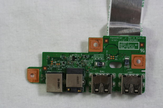 Medion Akoya E6232 / MD 99070 USB / Audio Board 