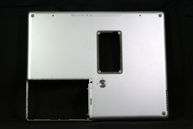 Apple Macbook  A1104 Bottomcase